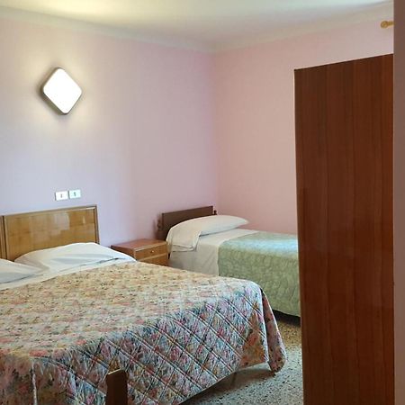 Albergo Ristorante Gualtieri Barberino di Mugello Cameră foto
