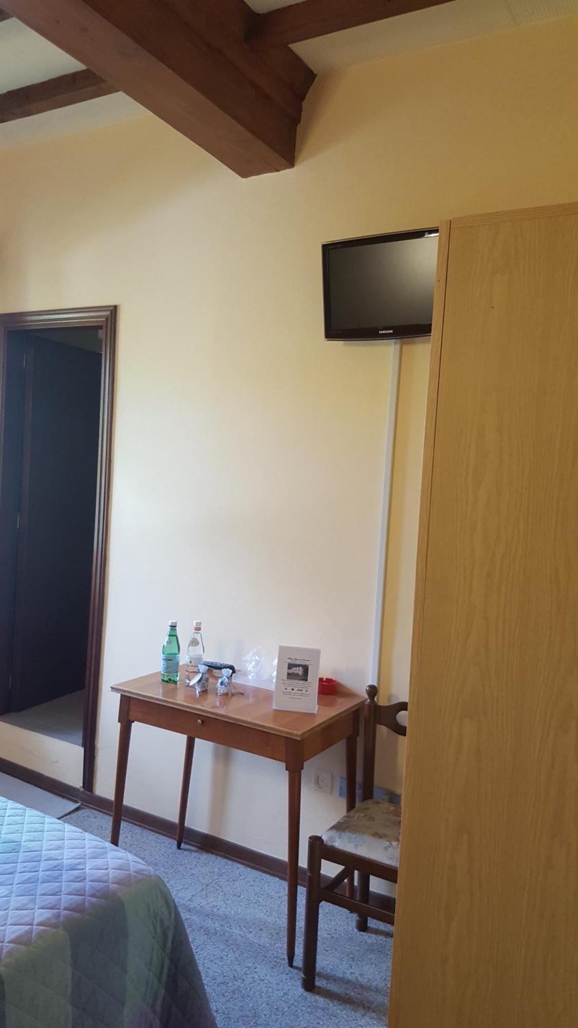 Albergo Ristorante Gualtieri Barberino di Mugello Cameră foto